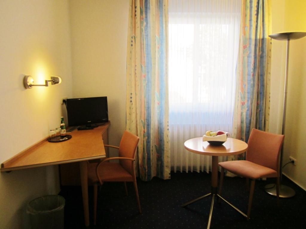 Grimmelshausen Hotel Gelnhausen Room photo